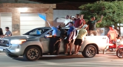 Ap&oacute;s resultado no TRE Manoel Moleque &eacute; recebido por correligion&aacute;rios, pede uni&atilde;o a classe pol&iacute;tica e anuncia festa neste s&aacute;bado