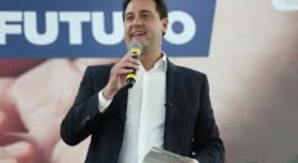 Ratinho J&uacute;nior desiste de pr&eacute;-candidatura &agrave; Presid&ecirc;ncia