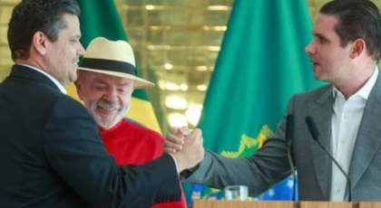 Lula faz hist&oacute;ria, mas ter&aacute; pa&iacute;s dividido e oposi&ccedil;&atilde;o no Congresso