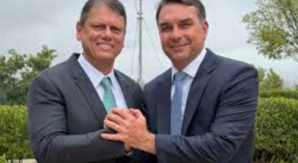 Ap&oacute;s sil&ecirc;ncio, Tarc&iacute;sio comenta esc&acirc;ndalo envolvendo Fl&aacute;vio Bolsonaro