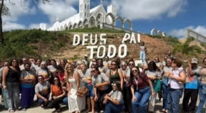 Prefeitura de Santana dos Garrotes proporciona visita ao Santu&aacute;rio Deus Pai Todo Poderoso, a integrantes do servi&ccedil;o de conviv&ecirc;ncia do munic&iacute;pio