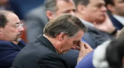 Bolsonaro se desculpa com Moraes por insinuar que ministros do STF levaram dinheiro nas eleições