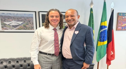 Prefeito Manoel Moleque mant&eacute;m agenda com deputados e senadores em Bras&iacute;lia e garante recursos para ampliar servi&ccedil;os de sa&uacute;de em S&atilde;o Jos&eacute; de Caiana 